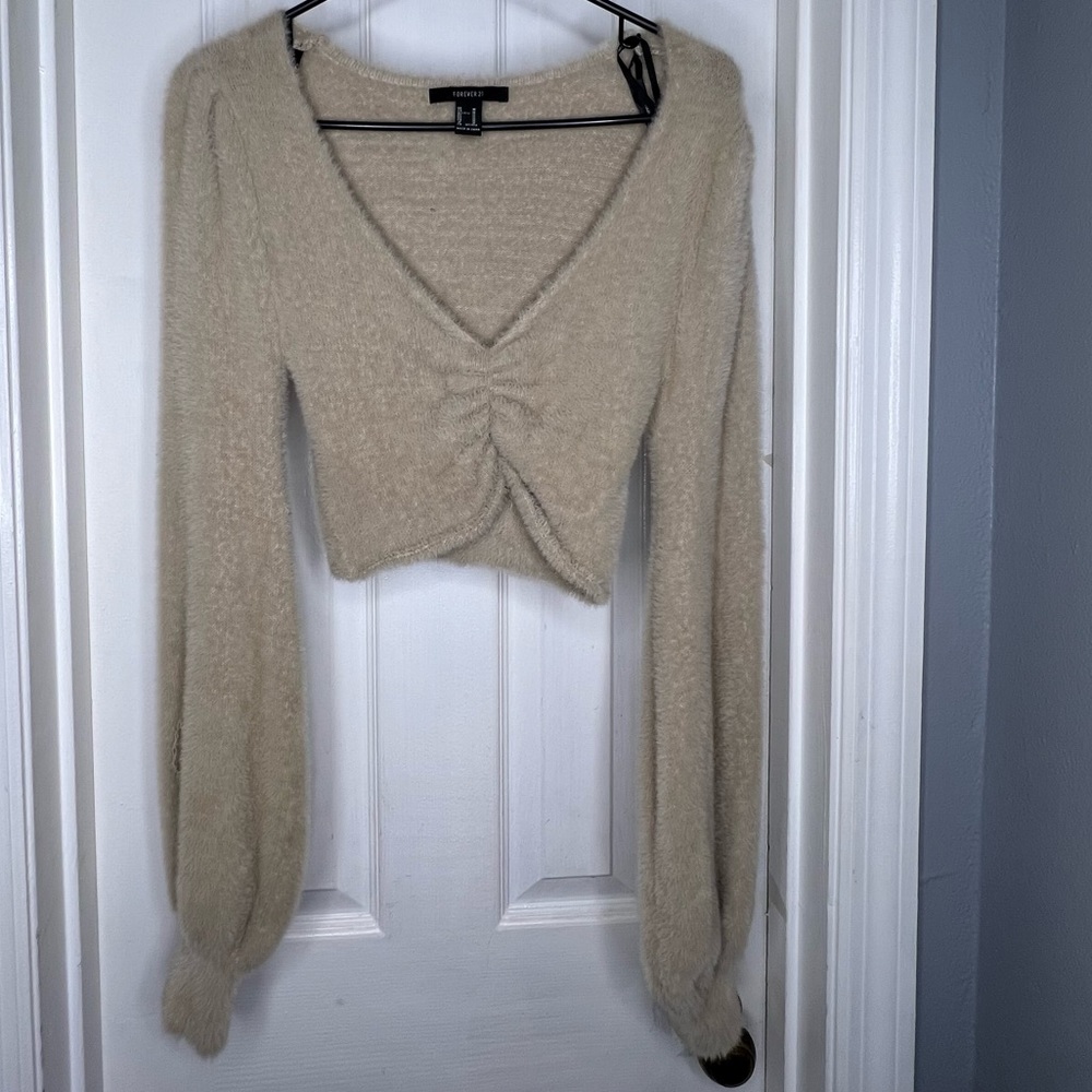 Forever 21 Long Sleeve Fuzzy Crop Top with Scrunch Front | Size M